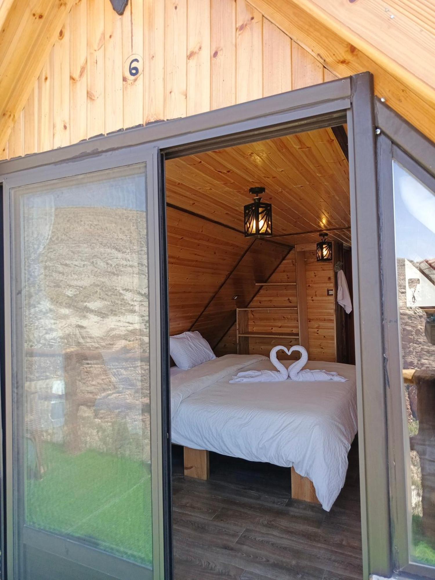 Hotel Dana Luxury Huts Exteriér fotografie